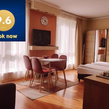 Lola Studio Apartman Hajdúszoboszló Esterno foto