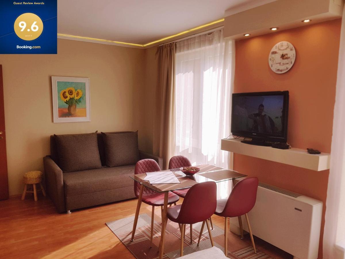 Lola Studio Apartman Hajdúszoboszló Esterno foto